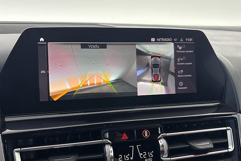 BMW Řada 8 M850i xDrive - fotka 20 z 26