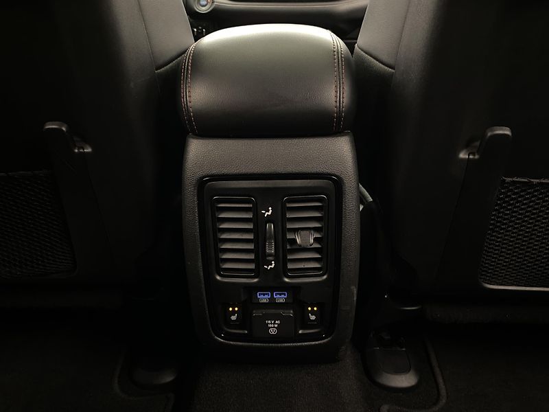 Dodge Durango R/T 5.7 HEMI 4x4 AUT - fotka 31 z 72