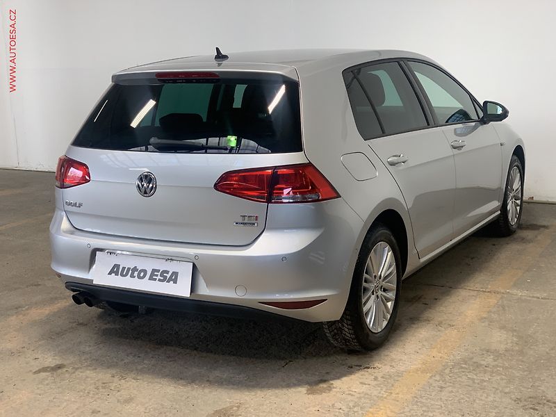 Volkswagen Golf (2014) 1.4 TSi, CUP, park.čidla - fotka 6 z 23