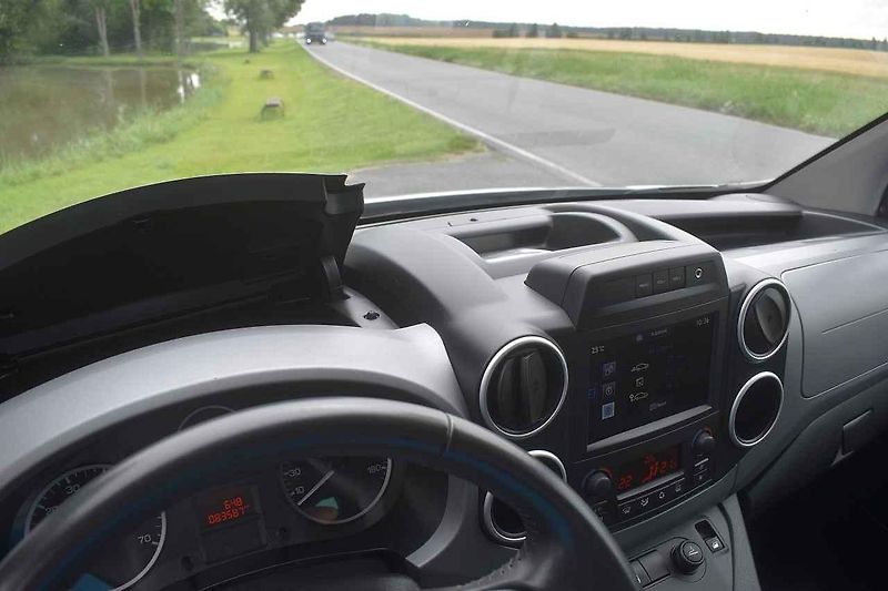 Peugeot Partner byl čtyři roky starý a najel 84 000 kilometrů