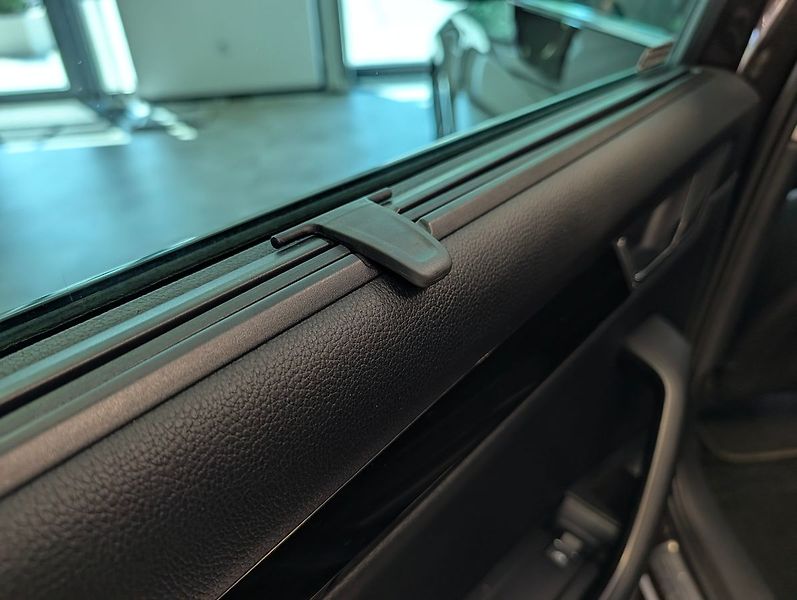 Škoda Superb 2.0 TDI Laurin&Klement 4X4 - fotka 26 z 34