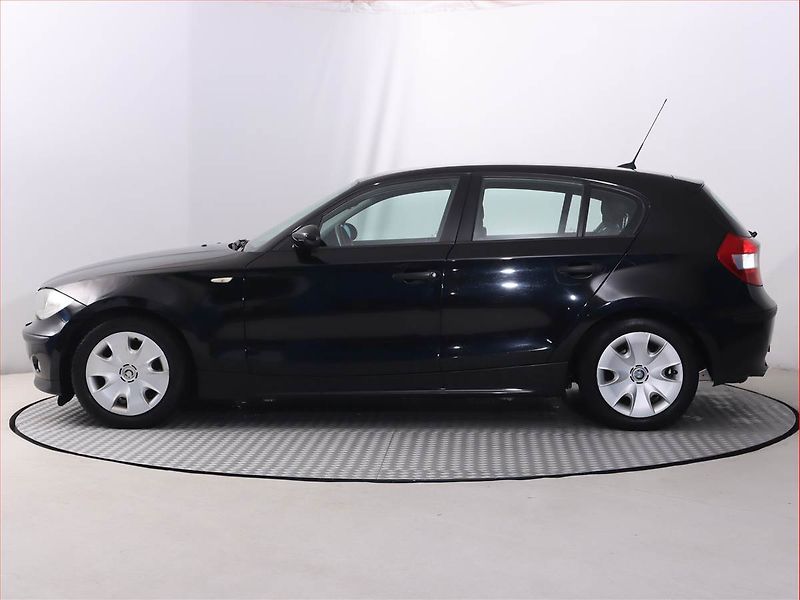 BMW Řada 1 (2007) 116i, nová STK, jezdí výborně - fotka 3 z 13