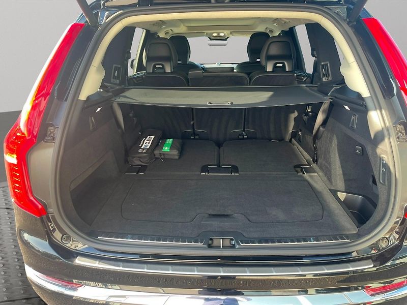Volvo XC90 (2024) 4x4, Nejvyšší výbava, Vzduch.p - fotka 19 z 29