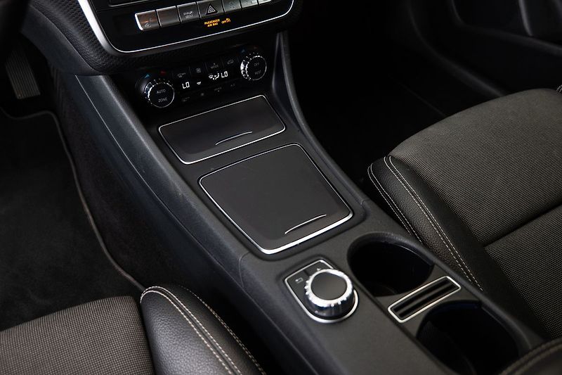 Mercedes-Benz Třídy A 180d Style - fotka 16 z 22