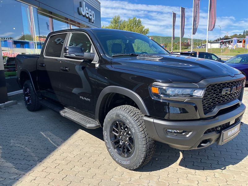 Dodge RAM (2025) 3.0 I6 426k REBEL PREMIUM EDIT - fotka 4 z 77