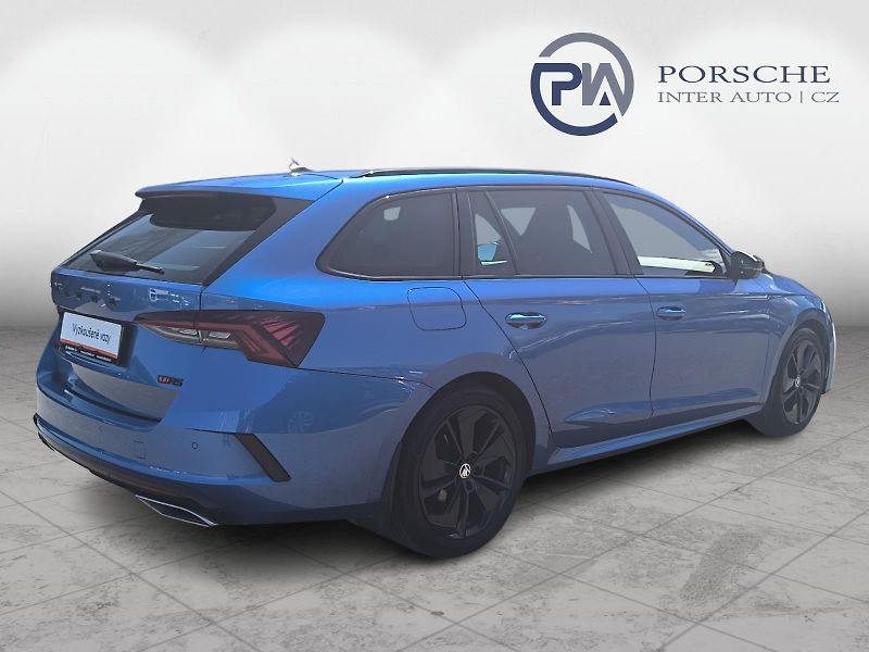 Škoda Octavia 2.0 TDi RS DSG - fotka 2 z 27