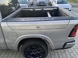 Dodge RAM (2025) 3,0 R6 LPG R6 Laramie Night - náhled 21