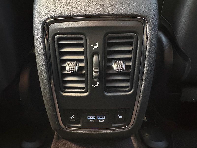 Jeep Grand Cherokee 3.0 CRD 184 kW 4X4 SUMMIT, ČR - fotka 44 z 59