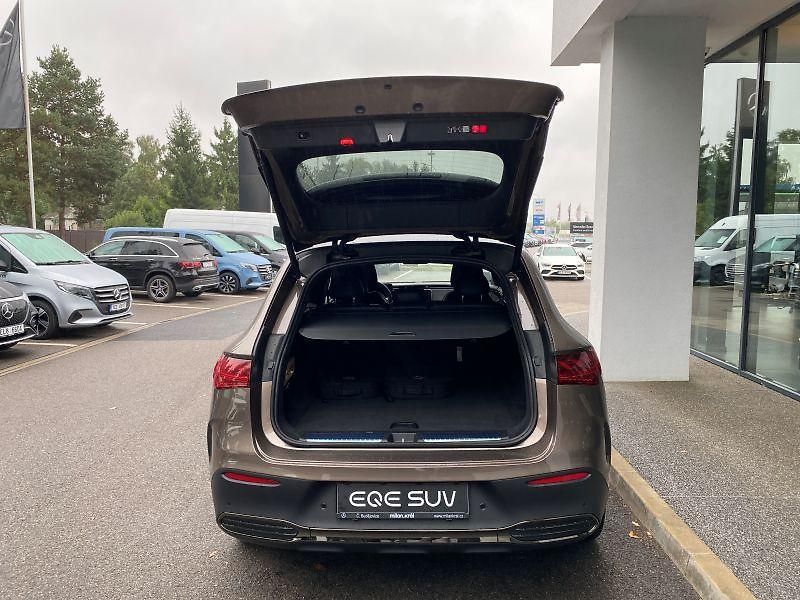 Mercedes-Benz EQE (2025) EQE SUV 350 4M - fotka 6 z 9