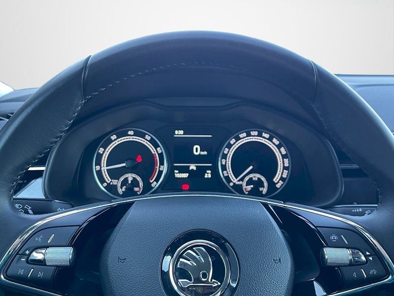 Škoda Scala (2023) 1.5 TSI 110kW edice Tour Ambit - fotka 10 z 34