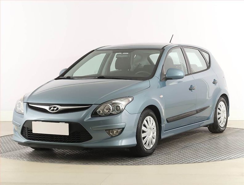 Hyundai i30 (2010) 1.4 CVVT, po STK, slušný stav - fotka 2 z 15