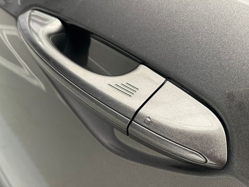 Ford S-MAX 2,5 HEV Titan. 7 míst ZAMLUVEN - fotka 50 z 65