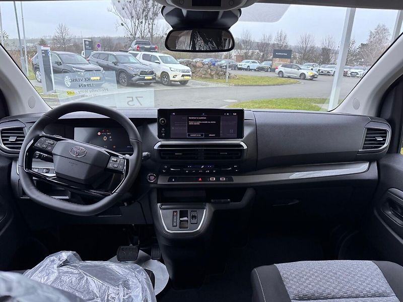 Toyota ProAce 2.0 Family, L1 - fotka 12 z 16
