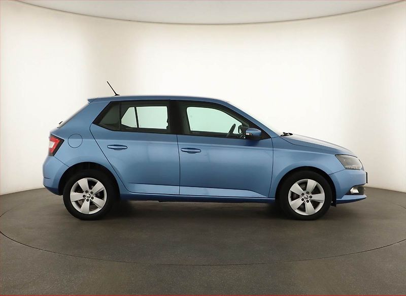 Škoda Fabia (2016) 1.2 TSI, Serv.kniha - fotka 6 z 15