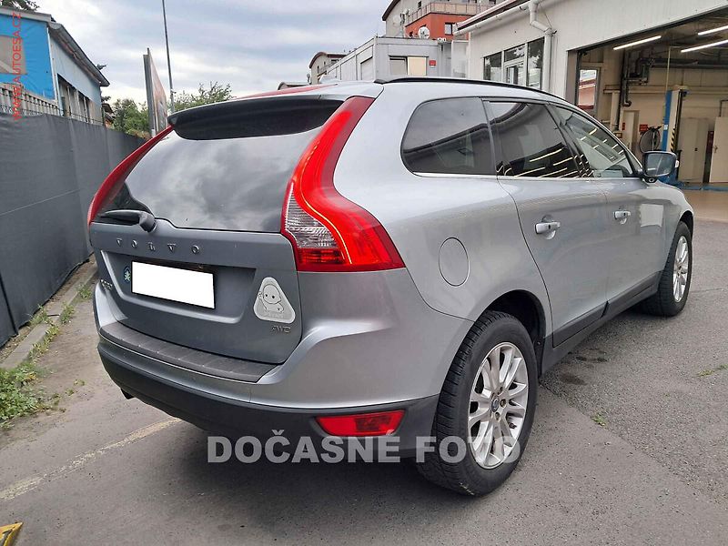 Volvo XC60 (2009) 2.4D, ČR - fotka 2 z 3