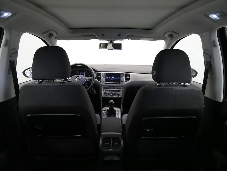 Volkswagen Golf Sportsvan - fotka 25 z 28