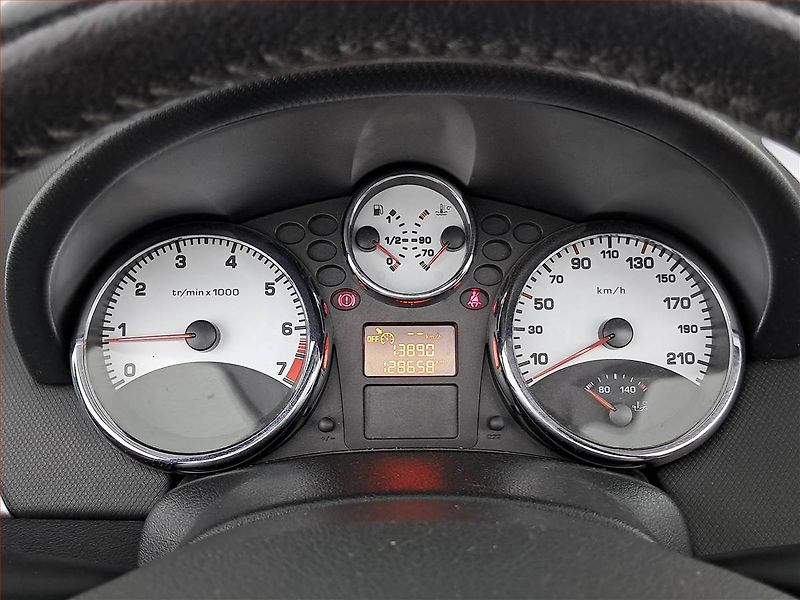 Peugeot 207 (2007) 1.6 THP, jezdí výborně - fotka 10 z 18