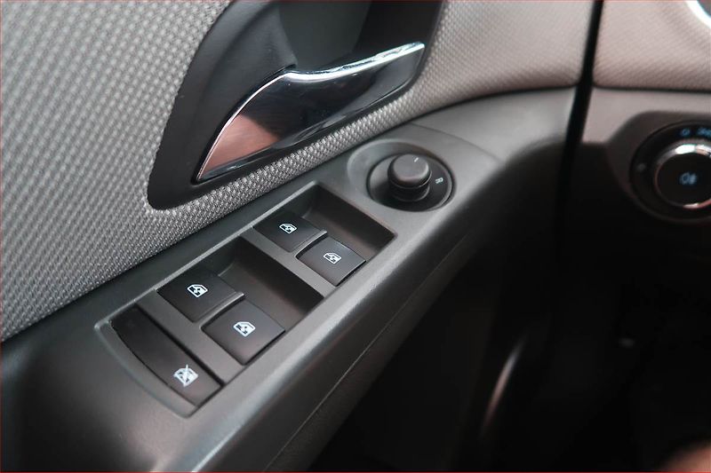 Chevrolet Cruze (2009) 1.6 i 16V, ČR,1.maj - fotka 16 z 16