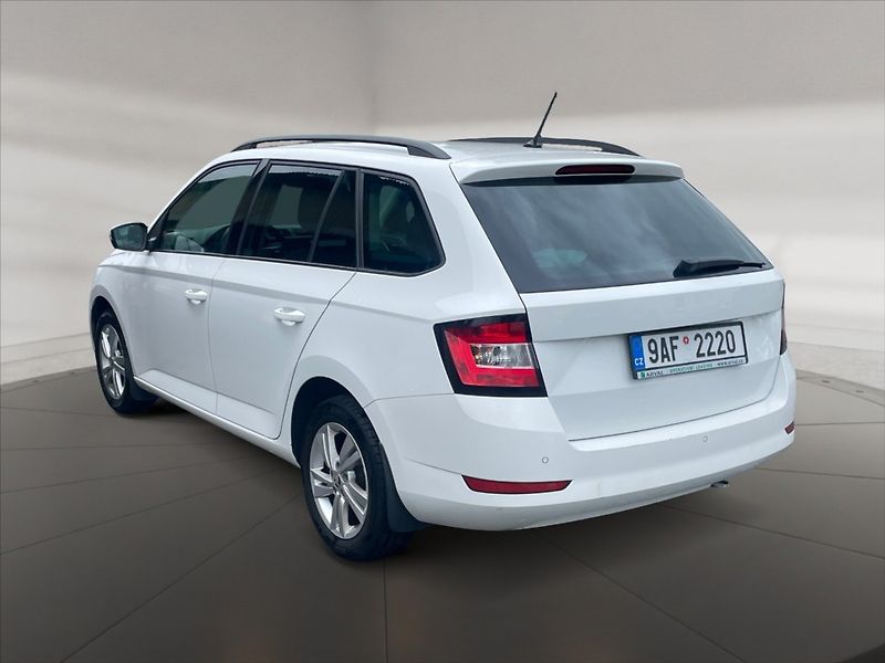 Škoda Fabia 1,0 TSI Ambition/výbava jako S - fotka 4 z 11