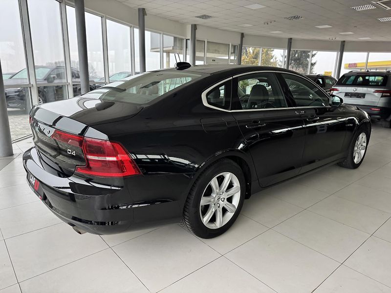 Volvo S90 D4 Aut*140kW*LED*Kamera*Tažné - fotka 5 z 33