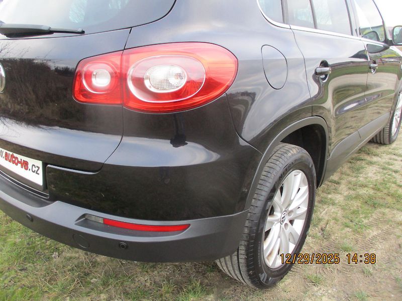 Volkswagen Tiguan 1.4TSi 4x4 VÝHŘEV NEZ.TOPENÍ - fotka 31 z 42