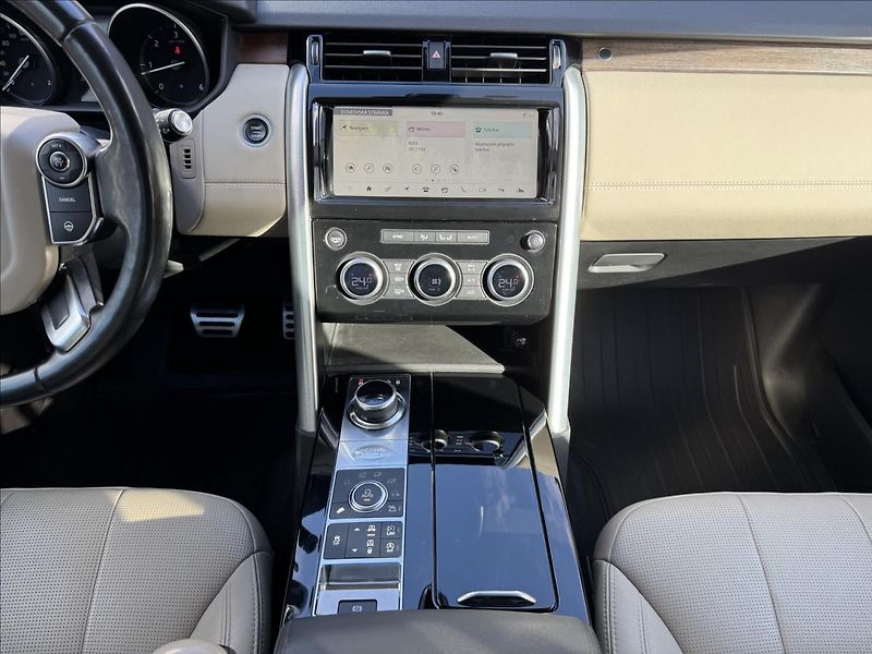 Land Rover Discovery 3,0 TDV6 HSE AWD AT ČR DPH - fotka 16 z 29