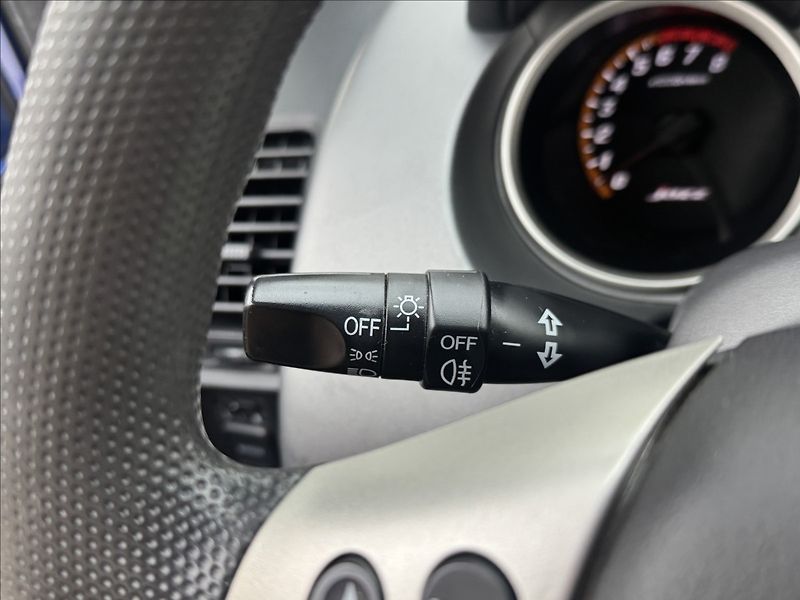 Honda Jazz 1,3 i DIGIKLIMA NOVÁ STK ČR - fotka 11 z 29