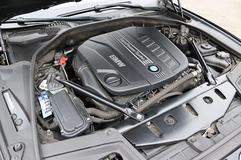 BMW Řada 5 - fotka 58 z 61