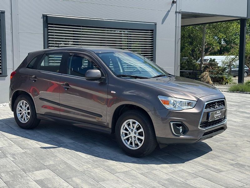 Mitsubishi ASX (2015) 1,6 MIVEC 86 KW - fotka 3 z 31