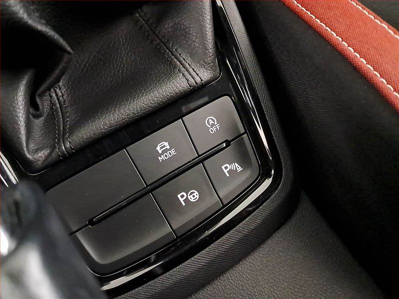 Škoda Kamiq (2023) Monte Carlo 1.0 TSI - fotka 17 z 22