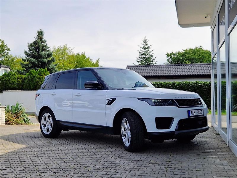 Land Rover Range Rover 3,0 TDV6 HSE PO VELK. SERVISU - fotka 9 z 48
