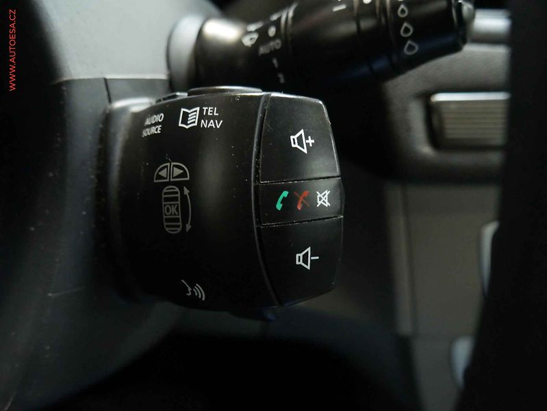 Renault Mégane (2010) 1.5 dCi, autoAC, temp - fotka 13 z 19