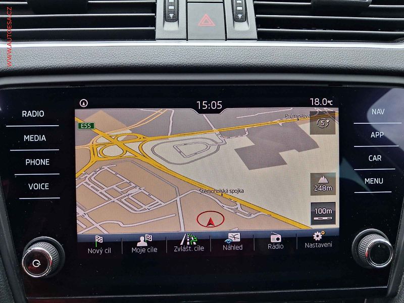 Škoda Octavia (2017) 2.0 TDi, Drive, LED, navi - fotka 17 z 19