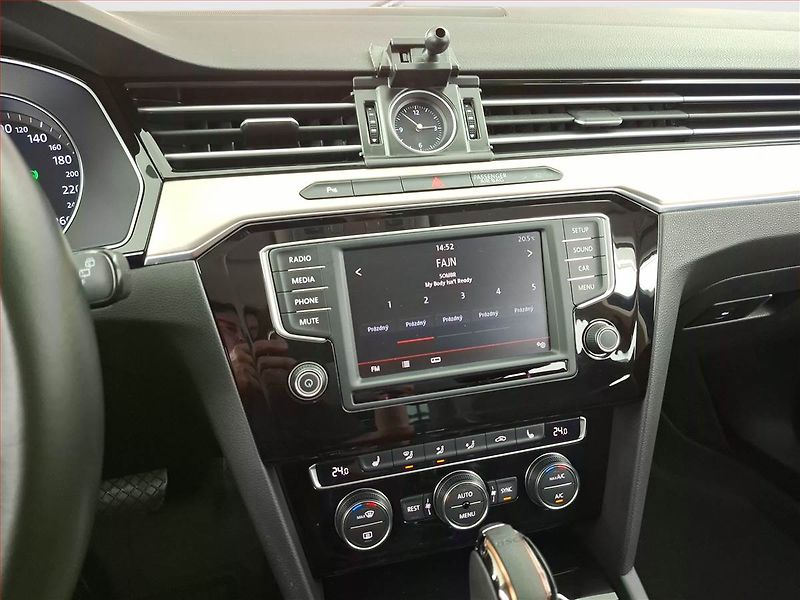 Volkswagen Passat (2016) 2.0 TDI, Automat, Kůže - fotka 12 z 19
