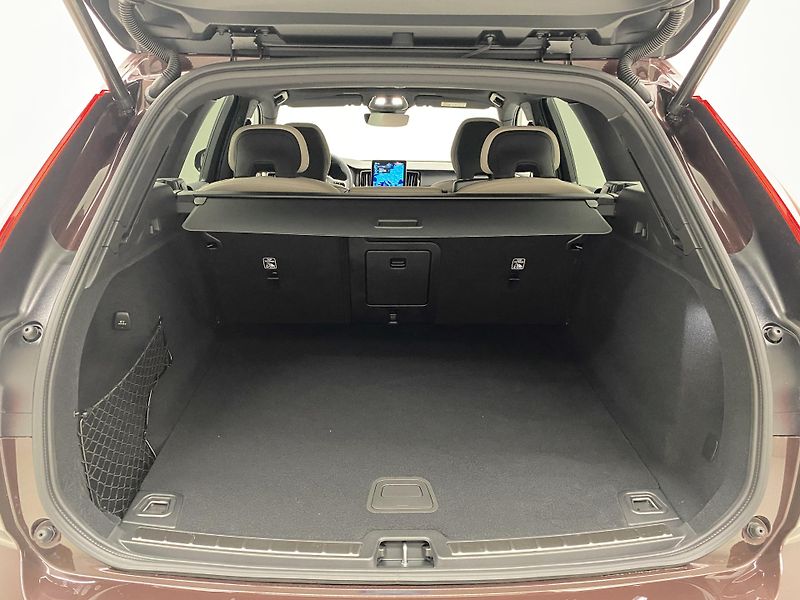Volvo XC60 (2026) B5 AWD AUT DARK PLUS  - fotka 5 z 62