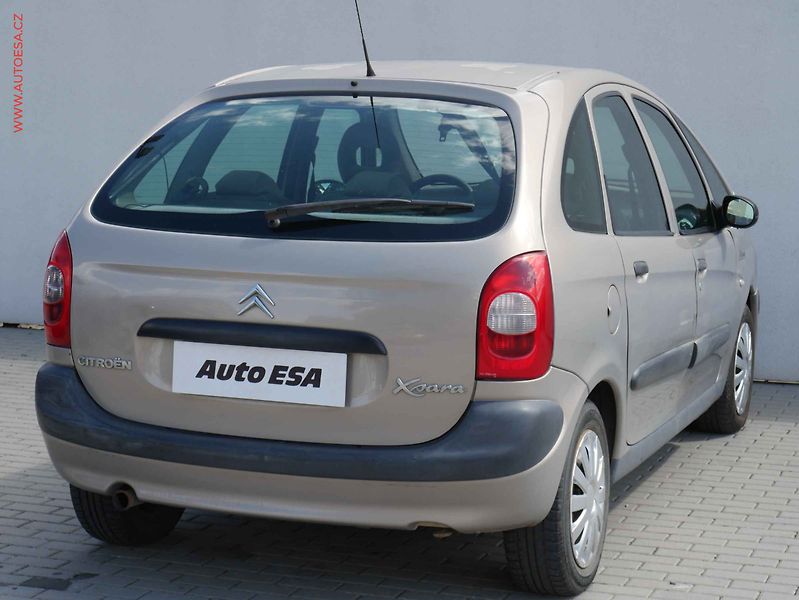 Citroën Xsara Picasso (2002) 1.8i, autoAC - fotka 4 z 16
