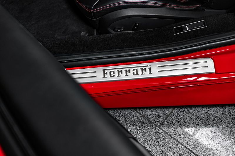 Ferrari 488 GTB NOVITEC/CARBON/LIFT/ZÁRUKA - fotka 19 z 20