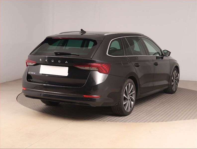 Škoda Octavia (2020) Style 2.0 TDI, Automat, Navi - fotka 5 z 17