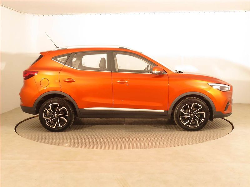 MG ZS (2022) Exclusive 1.0 Turbo, Automat - fotka 6 z 18
