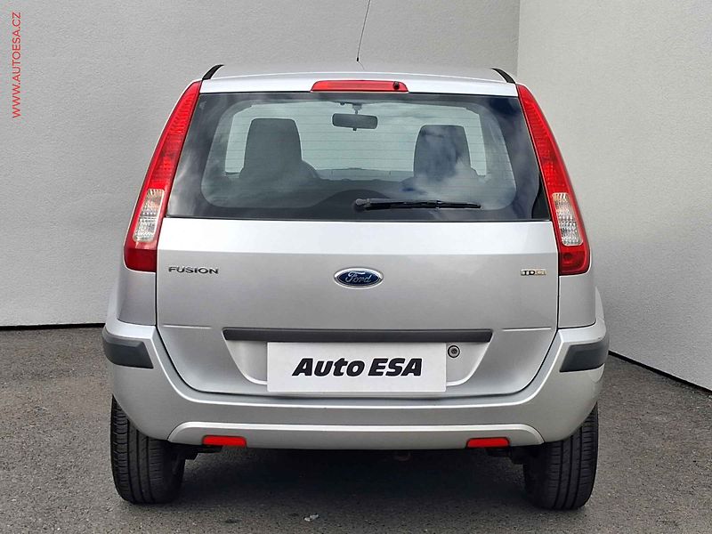 Ford Fusion (2008) 1.4i, Klima - fotka 5 z 15