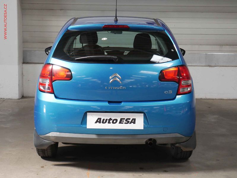 Citroën C3 (2011) 1.4i, ČR, AC - fotka 5 z 17