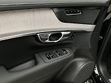 Volvo XC90 (2026) B5 AWD DARK PLUS - náhled 24