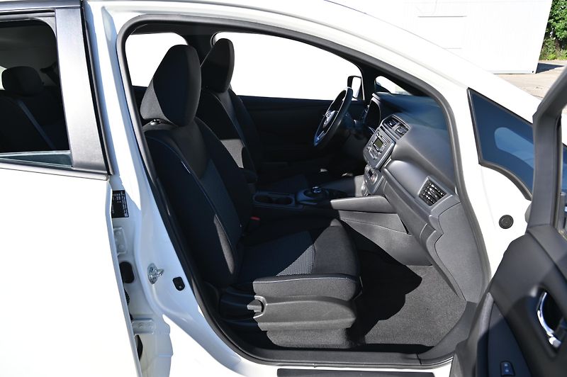 Nissan Leaf Basis 40kWH 110KW 3/2021 - fotka 24 z 34
