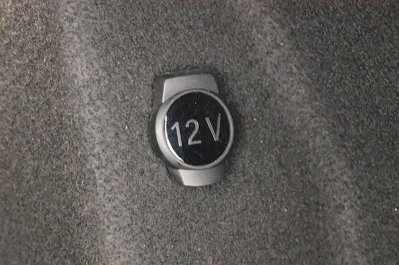 BMW Řada 1 (2020) 116d, Automat, Navi, Tempomat - fotka 21 z 21
