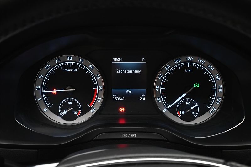 Škoda Karoq 2,0 TDI 85kW DSG Style Záruka - fotka 16 z 28
