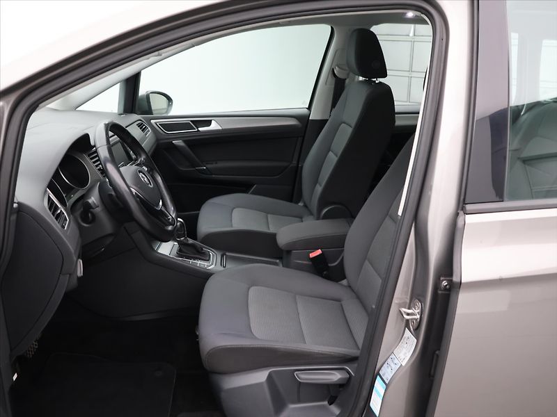 Volkswagen Golf Sportsvan 1,4 TSI 92kW Comfortline DSG - fotka 11 z 31