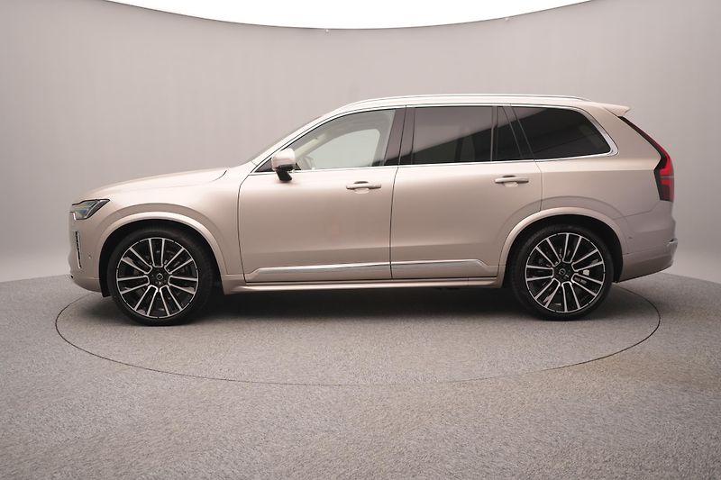Volvo XC90 (2026) B5 AWD AUT BRIGHT ULTRA 7míst - fotka 9 z 29