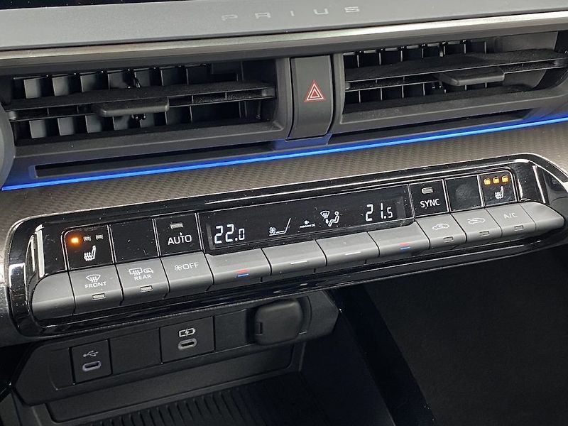 Toyota Prius 2.0Plug-in, ČR-1m, Prestige - fotka 23 z 34