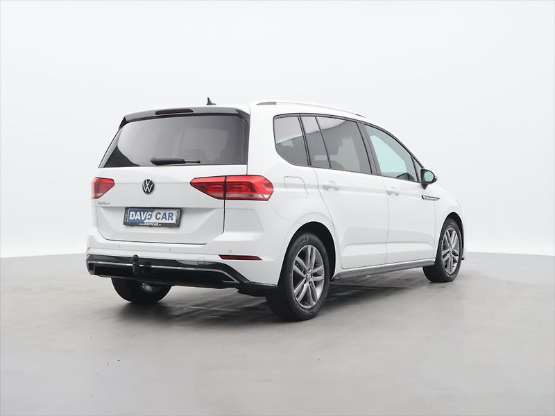 Volkswagen Touran 1,5 TSI 110kW DSG R-line DPH - fotka 7 z 29