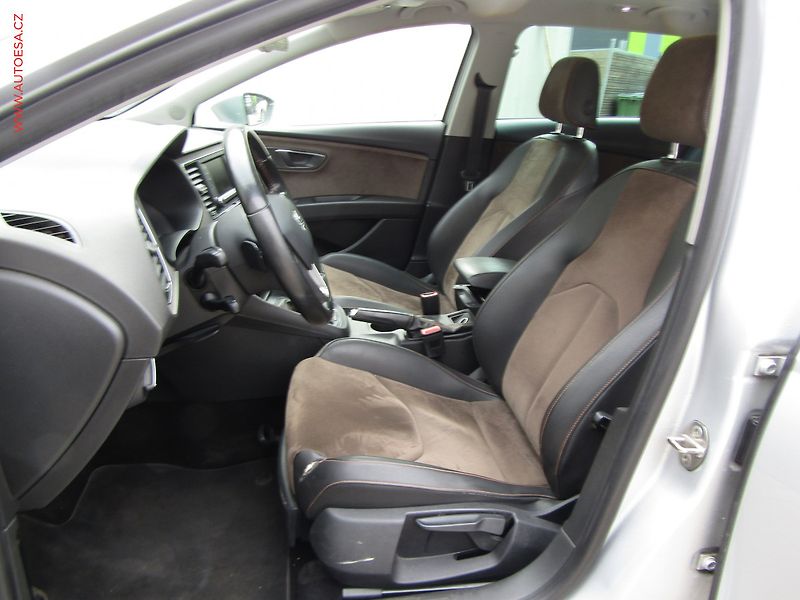 Seat Leon (2015) 2.0 TDi 4x4, X-Perience, DSG - fotka 9 z 20
